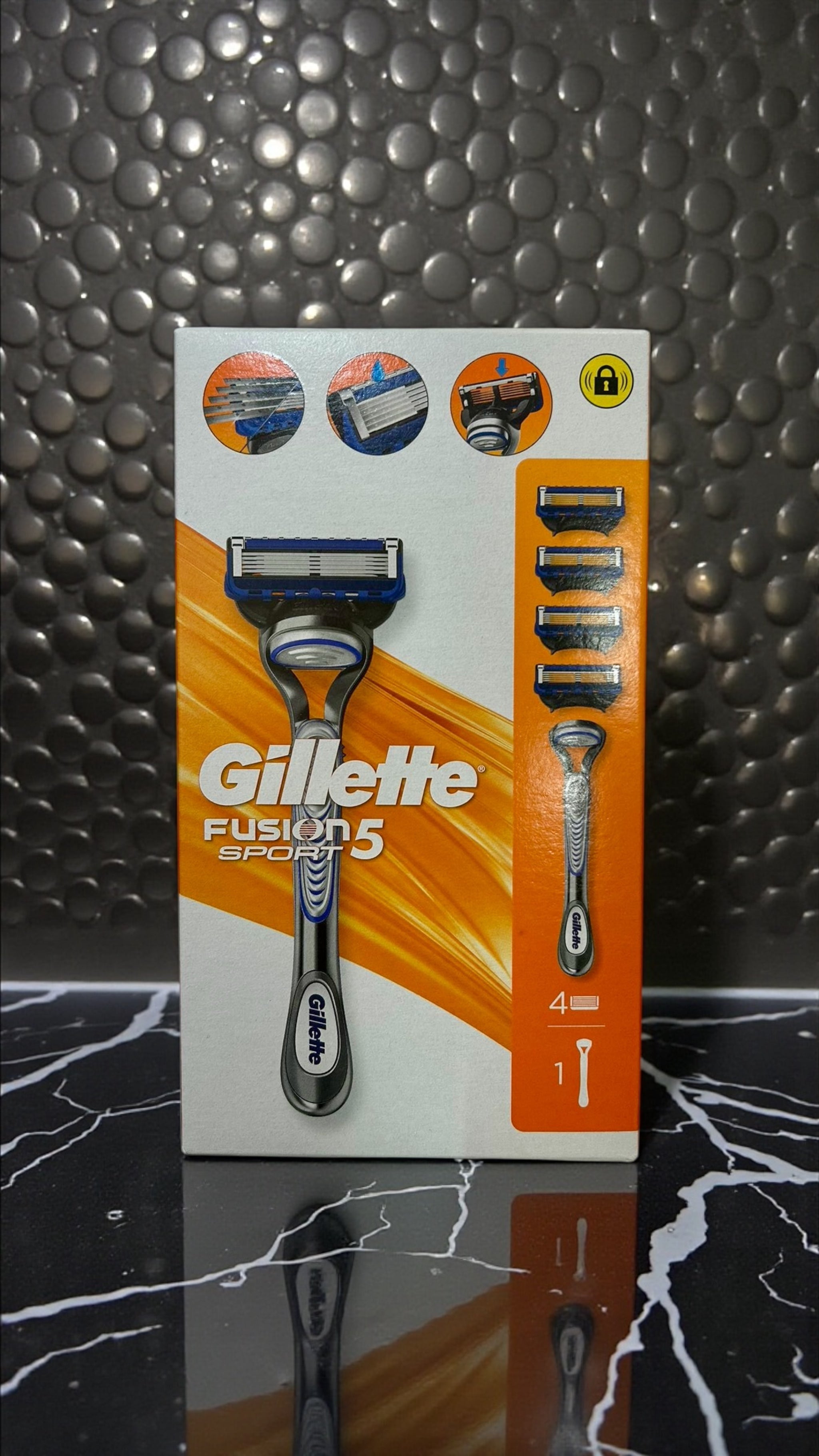 Gillette Fusion5 men’s razor and blade pack