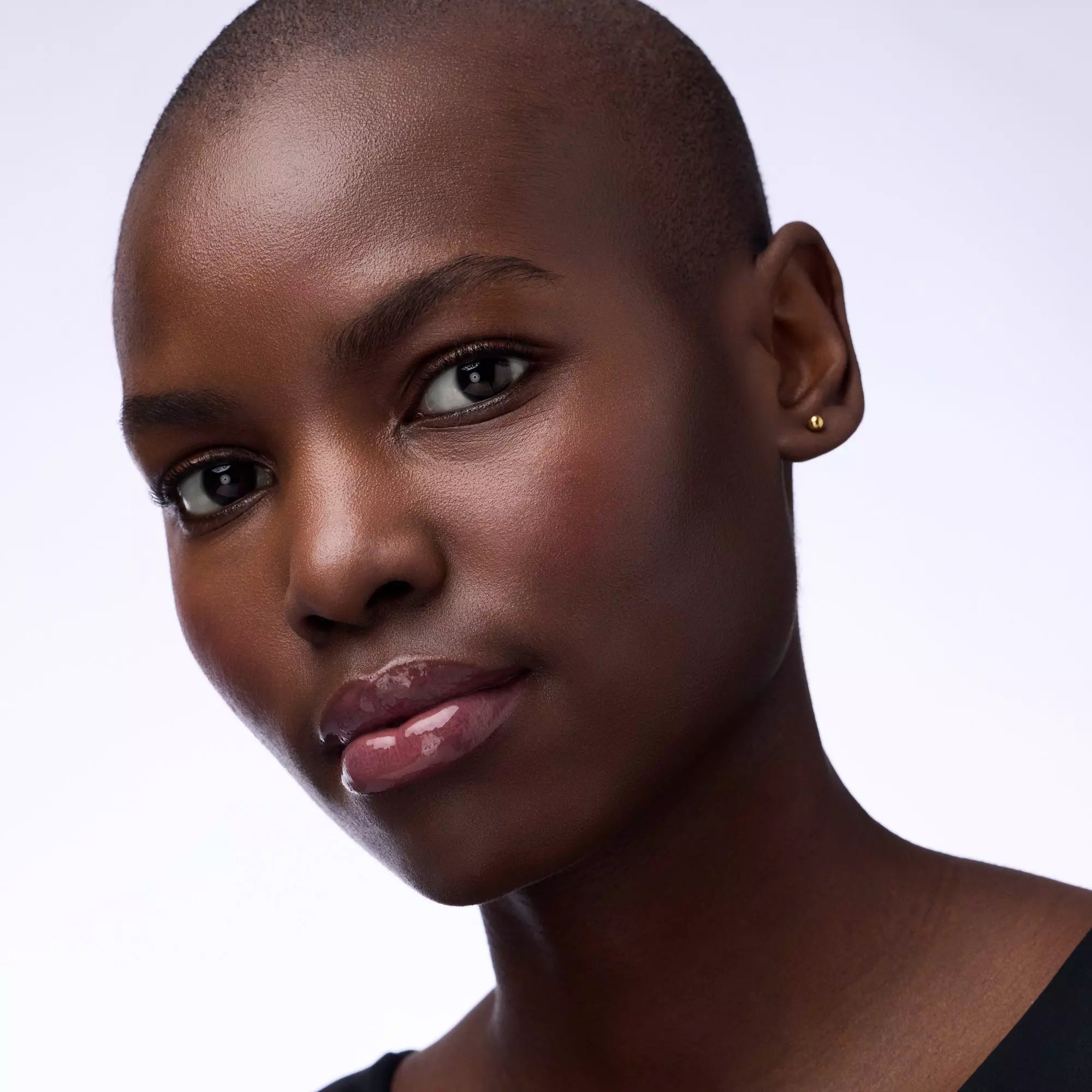 Catrice Butter Drippin’ Glossy Lip Balm 030 Butter Together swatch with glossy finish