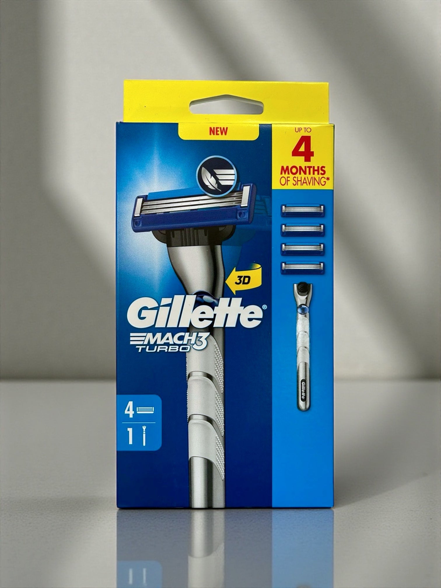 Gillette Mach3 Turbo razor for men with 4 blades in a gift set