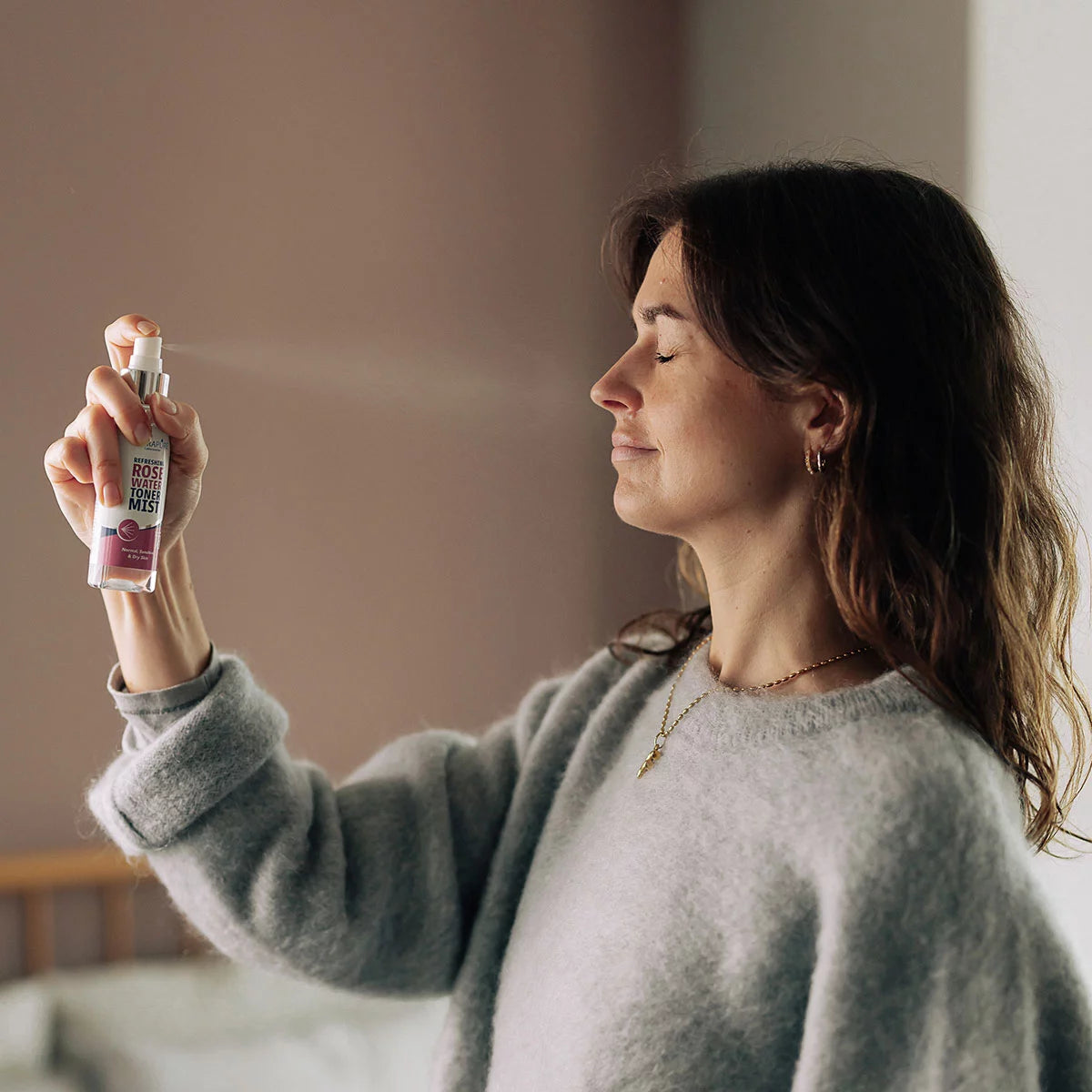 Ultrapure refreshing rose water facial mist