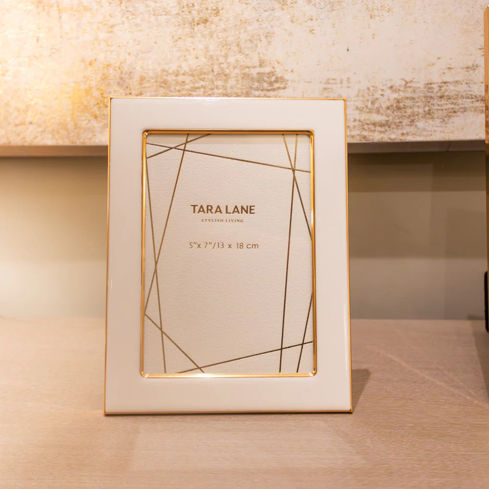 Tara Lane Ella Photo Frame In White/gold 