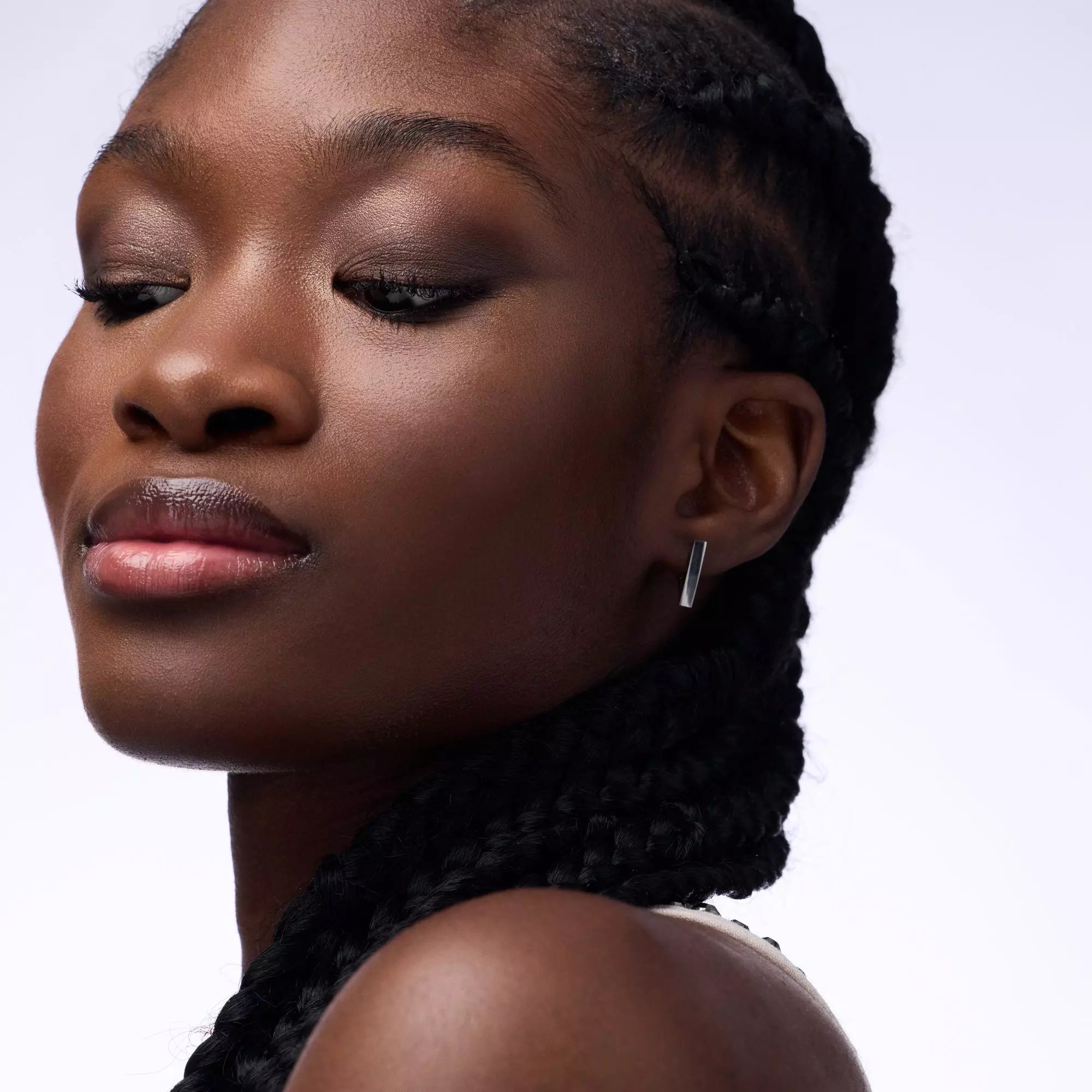 Rich chocolate-toned eyeshadow palette with smooth blendable texture
