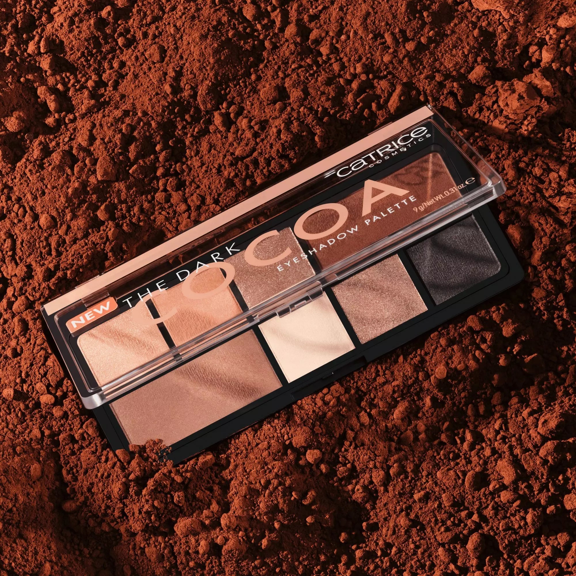 Blendable natural and brown eyeshadows from Catrice Dark Cocoa