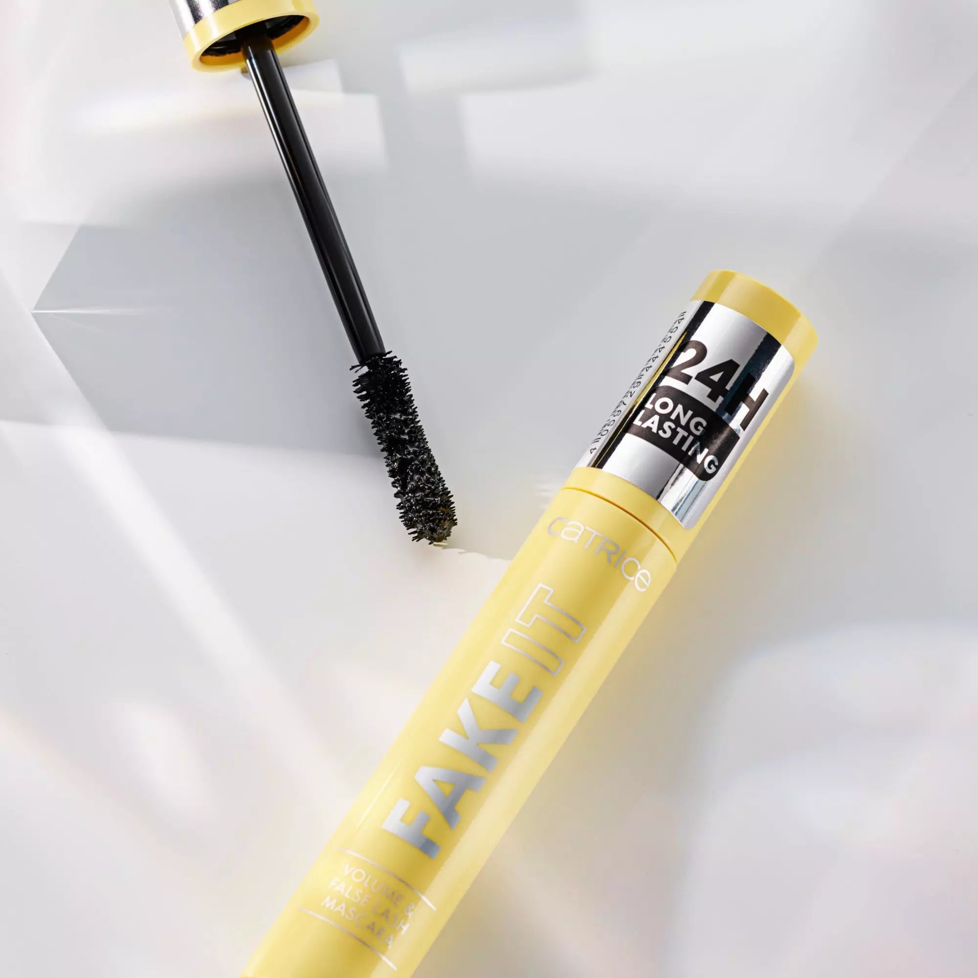 Catrice FAKE IT Volume & False Lash Mascara - 010 Deep Black