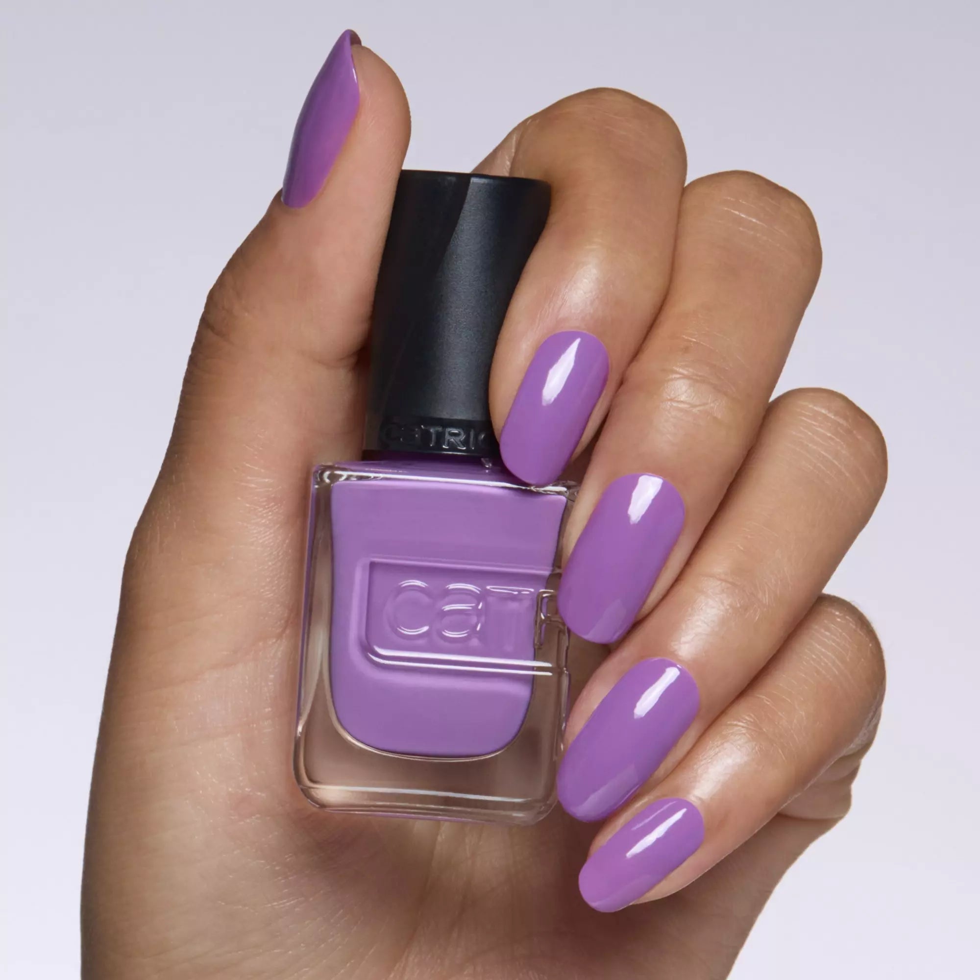 Catrice Gel Affair Purple Nail Lacquer - 024 Grape Minds Think Alike - After Look