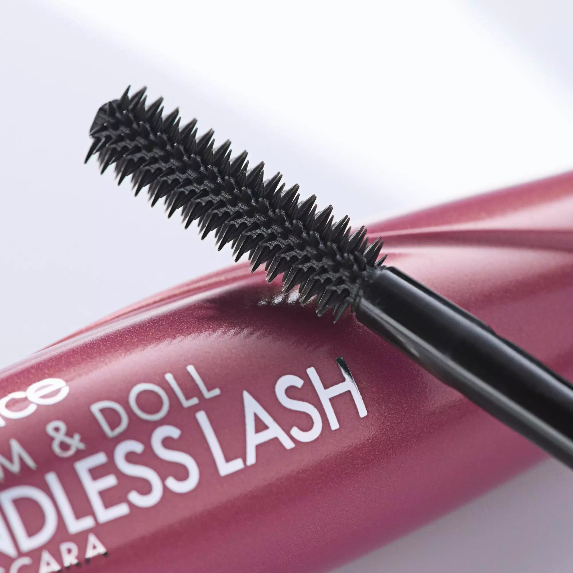 Catrice Glam & Doll Endless Lash Mascara - Black 