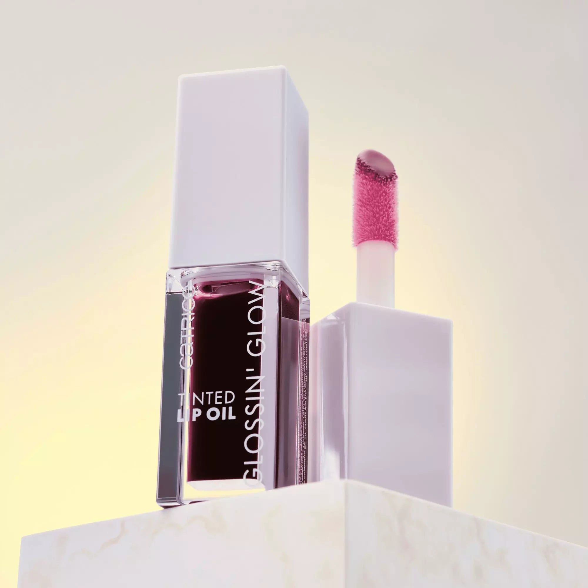 Catrice Glossin’ Glow lip oil 070 Make A Move