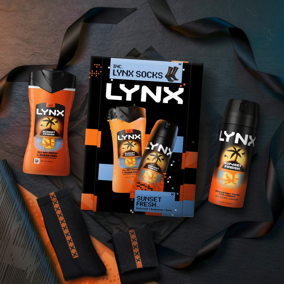 Lynx Sunset Fresh Duo & Socks Gift Set with grooming products
