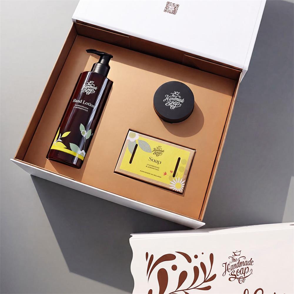 The Handmade Soap Co. Hand Care Gift Set – Lemongrass & Cedarwood