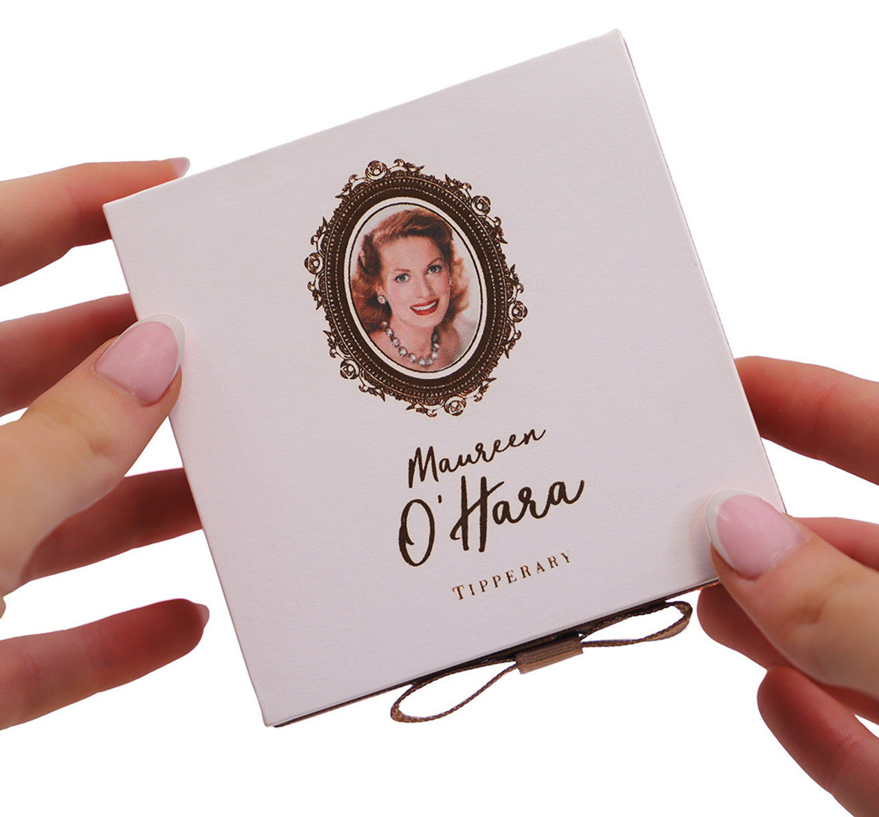 Tipperary Crystal Maureen O’Hara collection outer gift box for pearl drop earrings.