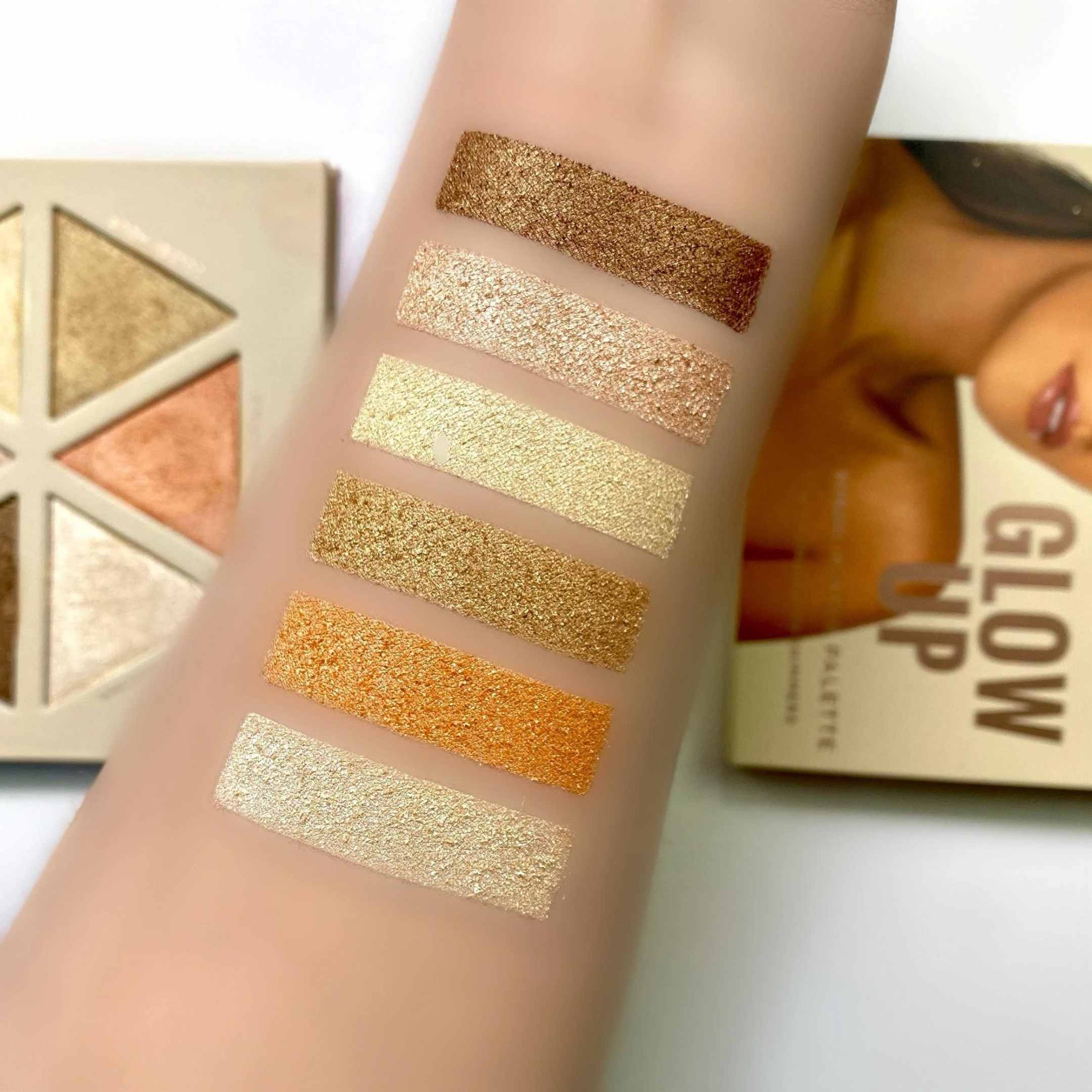  SOSU Glow Up Highlighter Palette Colour Swatch